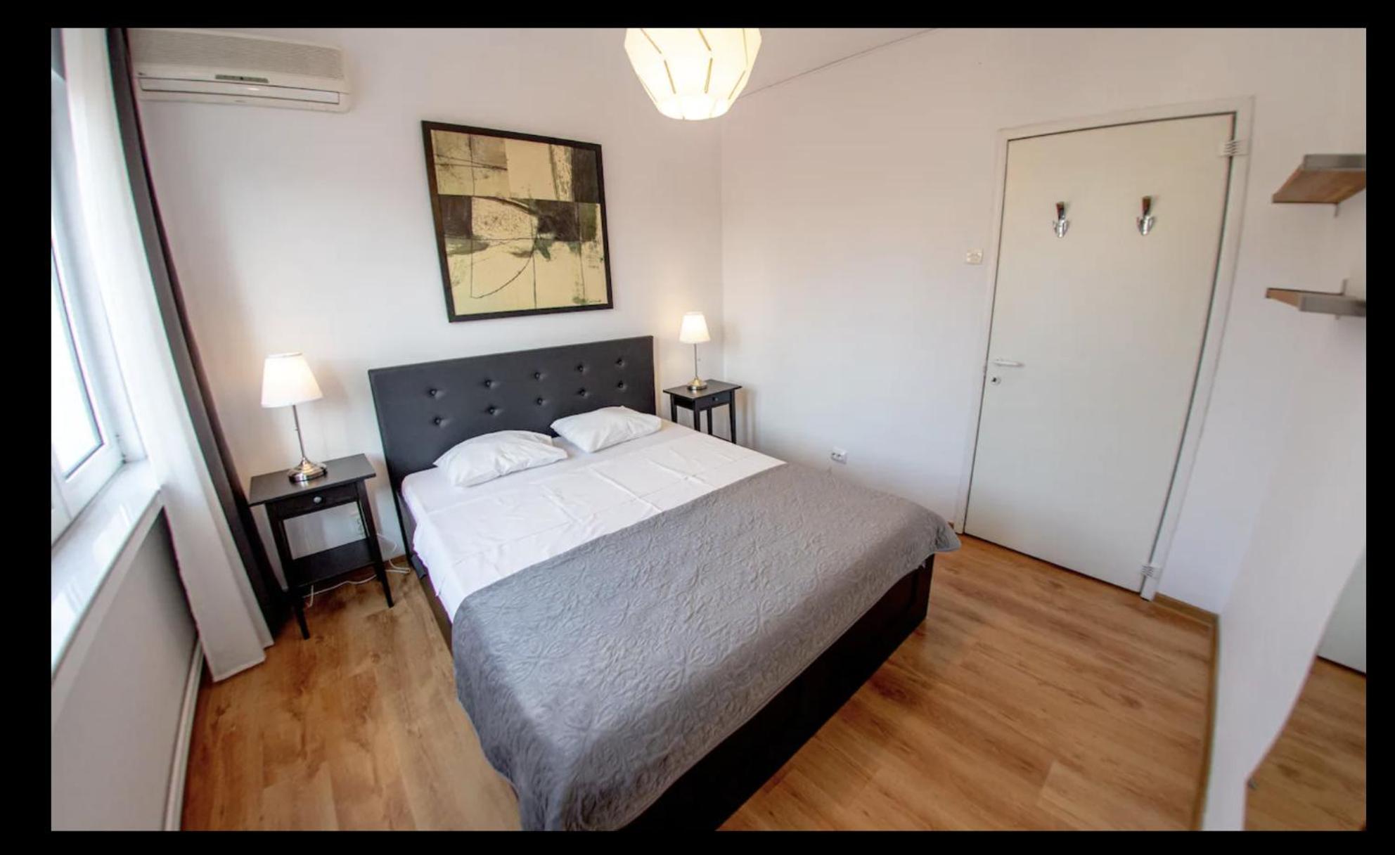 Roof Top Apartments Bukares Bagian luar foto