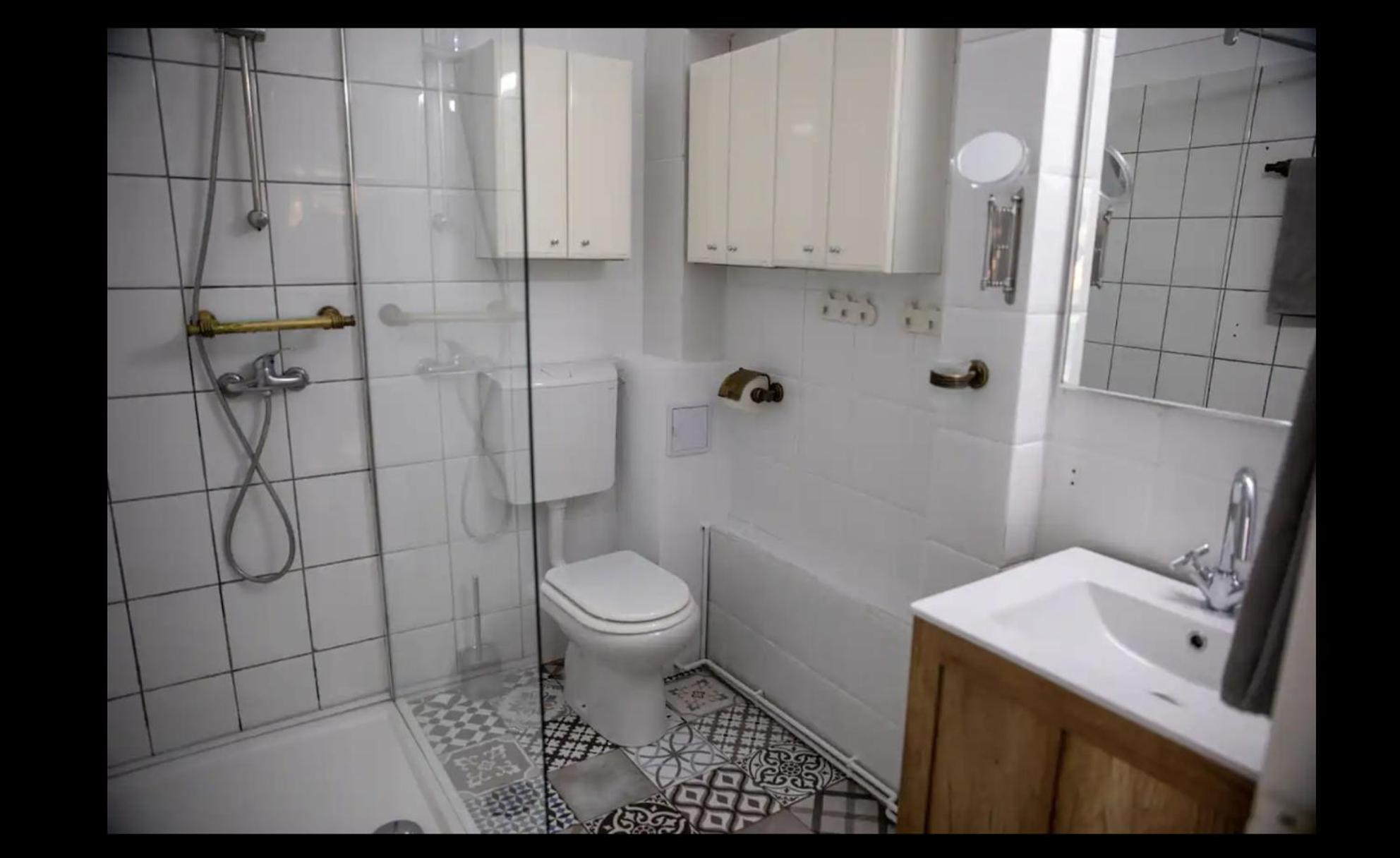 Roof Top Apartments Bukares Bagian luar foto